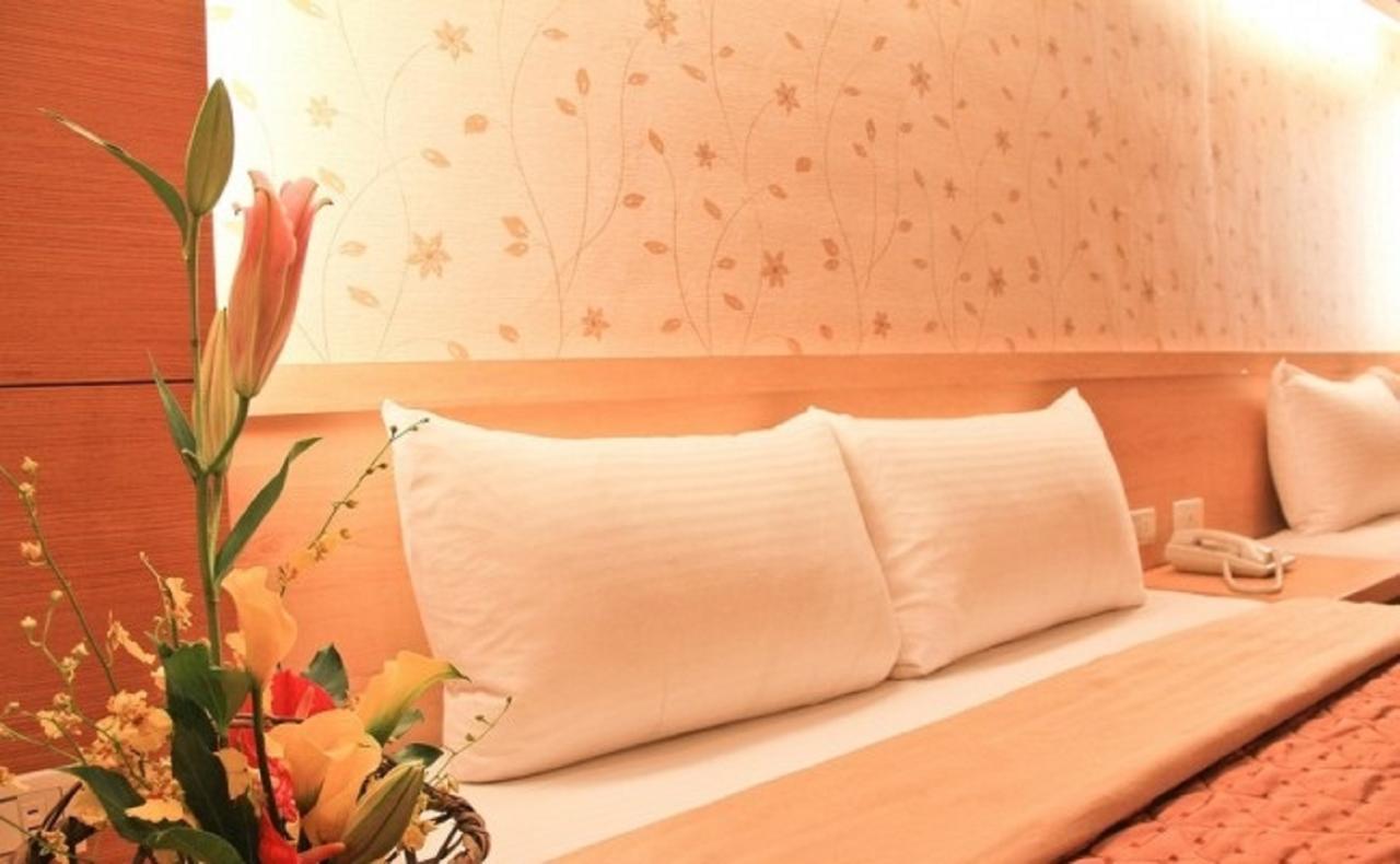 Red Cabin Inn Taipei Bagian luar foto
